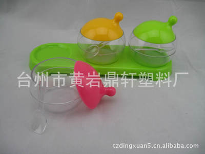 【本公司供應(yīng)塑料制品單扣飯盒 廣告促銷品 內(nèi)外貿(mào)產(chǎn)品】?jī)r(jià)格,廠家,圖片,保鮮盒、飯盒,臺(tái)州市黃巖鼎軒塑料廠